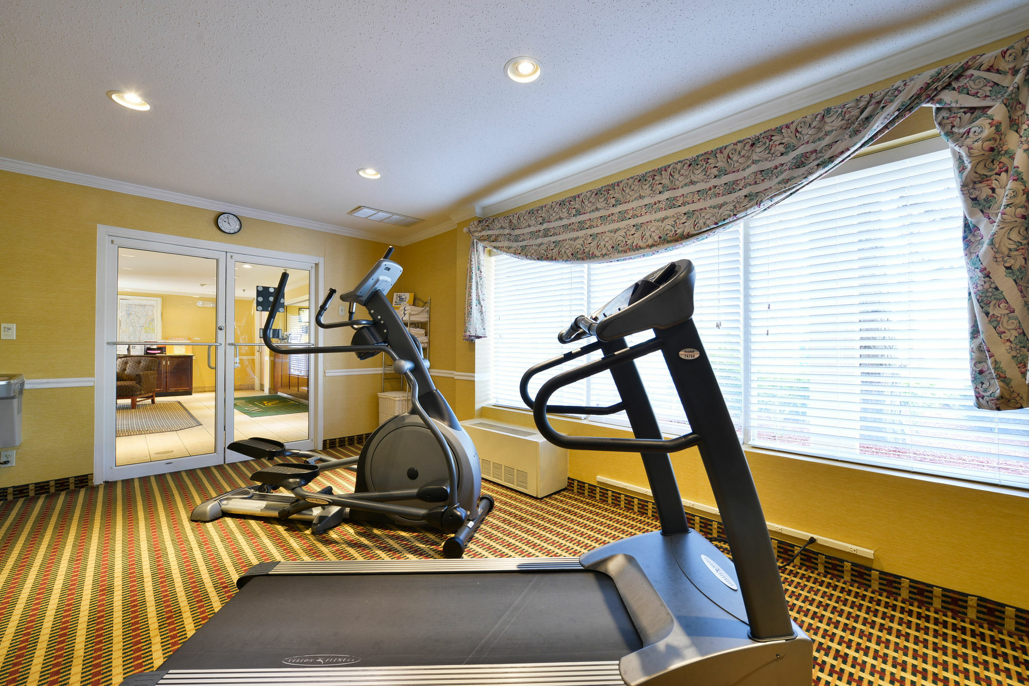 Inn Quality Colchester - Burlington